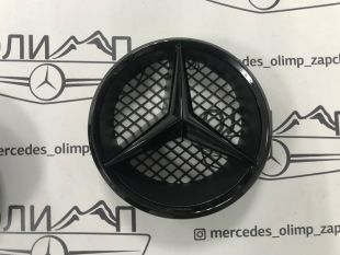 Эмблема решетки радиатора на Mercedes w204 черная Эмблема решетки радиатора на Mercedes w204 черная